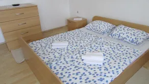 House With 2 Bedrooms in Sinac, With Enclosed Garden and Wifi - 25 km - Image 3