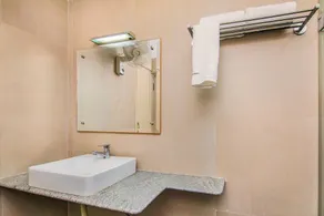 Venkeys Service Apartment - Image 5