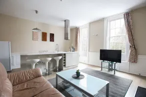 Elegant Georgian Apartment Near Clifton Village - Image 1