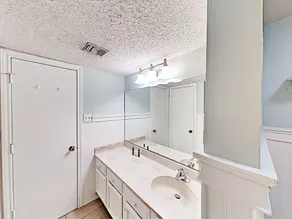 2br Oceanfront  W/ Balcony 2 Bedroom Condo - Image 5