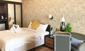 Huashe Hotel Kaohsiung Branch - Image 3