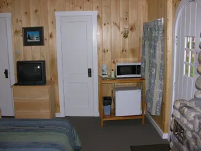 Gilcrest Cottages & Motel - Image 4