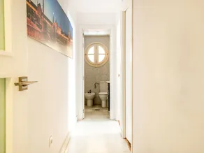 Comfy Holiday Home in Seville Near Town Centre - Image 5