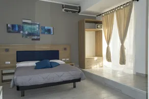New Moon Guesthouse - Image 4