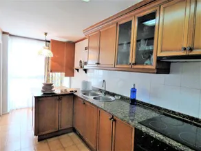 Apartamento con buena ubicación - Image 5