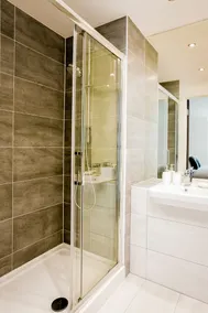 Rethink Living - Luxury Brighton Marina - Image 3