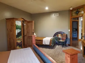 Circle S Ranch & Country Inn - Image 4
