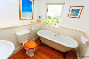 Croyde Beach Haven 6 Bedrooms - Image 5