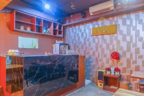 OYO Flagship 3563 New Mg Hotel - Image 2