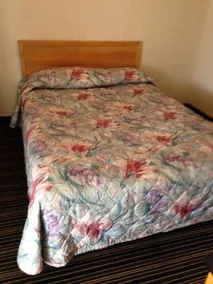 Twin Spruce Motel - Image 3