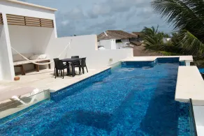 Casa Coral Luxury Condos - Image 5