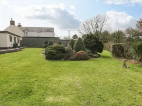 Llys Llywenan - Image 5
