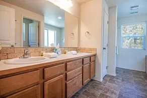 Riverbend House - Image 2