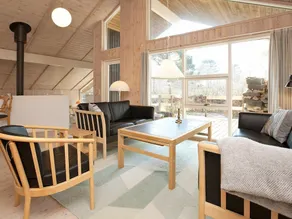Spacious Holiday Home in Hornbæk on Large Plot - Image 2