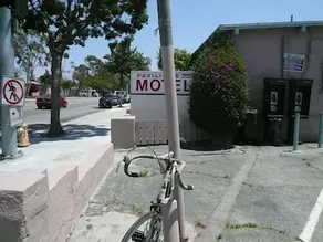 Pavilions Motel - Image 4