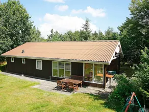 Sunlit Holiday Home in Hals With Sauna - Image 5