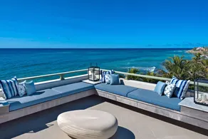 Hectors House Blue Sky Luxury - Image 2