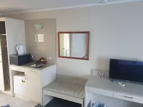 Epsom Motor Inn - Image 4