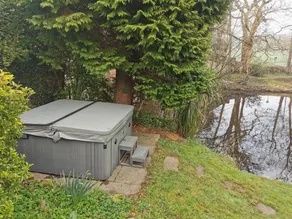 Beautiful Peak District Cottage With Hot Tub - Image 5