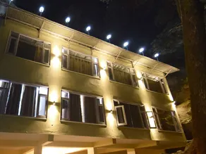Hotel Gellasenheit by OYO Rooms - Image 4