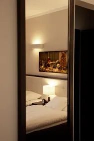City Center House Elephant - Image 3