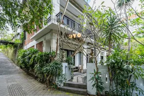 OYO 785 Van Mandri Guest House - Image 2