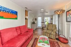 110 31st St 2 Bedroom Cottage by RedAwning - Image 2