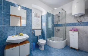 Awesome Home in Labin With Wifi and 3 Bedrooms - Image 2