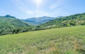 Beautiful Home in Farindola With Wifi and 2 Bedrooms - Image 3