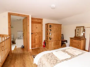 Clares Cosy Cottage - Image 4