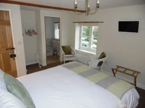 Phoenix House - Image 4