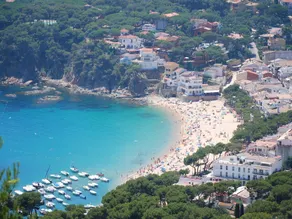Beautiful Holiday Home in Llafranc With Swimming Pool and Children's Pool - Image 5