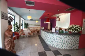 CENTRAL HOTEL - Image 2
