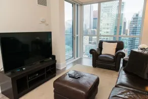 Sarkar Suites - CN Tower Rogers Centre - Image 4