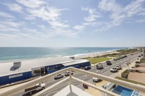 Gold Sands Beach Apartment - Image 4