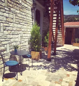 Lithos Hotel - Image 5