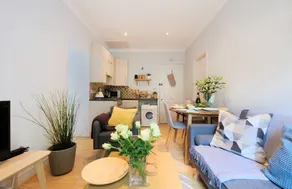 Modern 2 BR Flat in Bedford Park - Image 4
