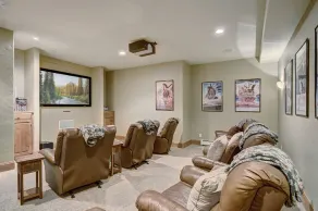 Luxury With Mountain Views, Private Hot Tub Arrowhead 6 Bedroom Townhouse - Image 5