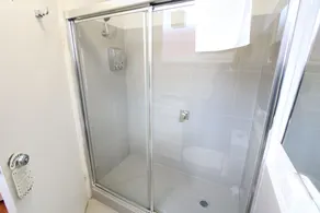 Drummond Serviced Apartments - Image 5