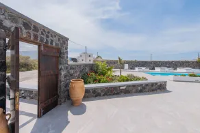 Golden Sunrise Suites - Image 3