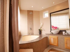 Tropical Paradise Residence - Image 4