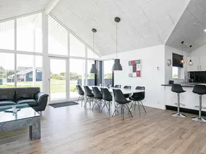 Luxurious Holiday Home With Private Whirlpool in Jutland - Image 4
