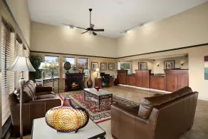 Colony Inn - Image 3