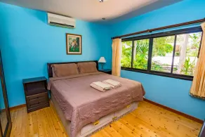Natien Beach Villa - Image 4