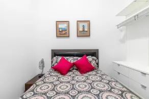 Amazing 1Br Loft Apartment Free Parking Gym - Image 3