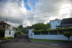 Serenity Vacation Home - Image 4