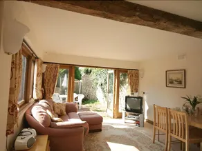 Laughtons Retreat - Image 4