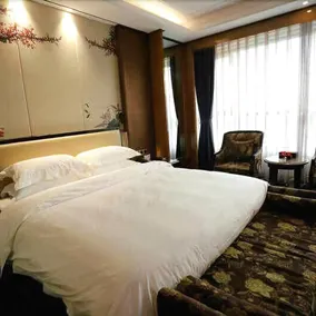 Yuhong International Hotel - Image 2