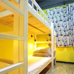 Time Machine International Youth Hostel - Image 3