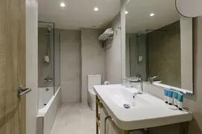 Leonardo Suites Hotel Ibiza Santa Eulalia - Image 2